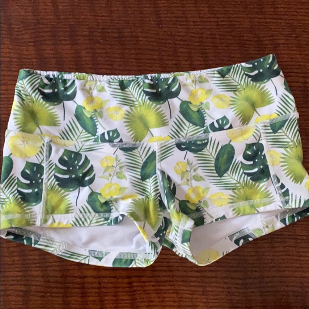 Fleo shorts